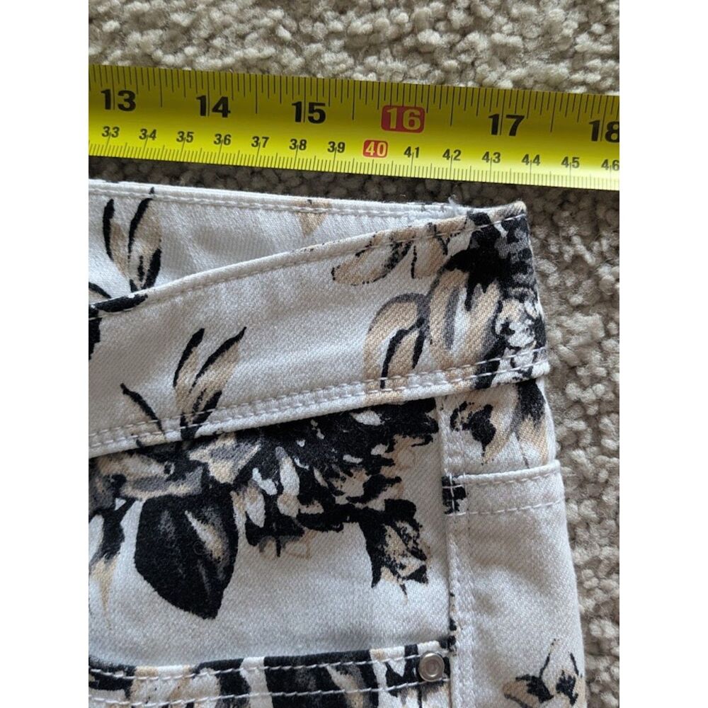NWOT White House Black Market Floral Print Ankle Capri Length Jeans Sz 10 - Picture 8 of 10